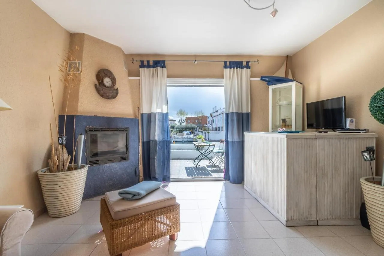 Goldhome - Currican - Casa Con Amarre, Terraza, Barbacoa, Wifi Empuriabrava