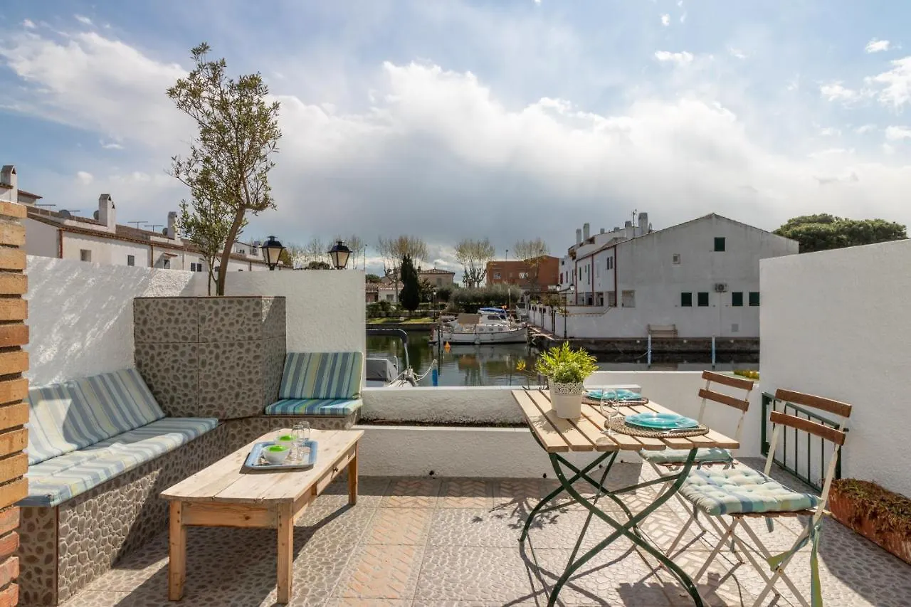 Goldhome - Currican - Casa Con Amarre, Terraza, Barbacoa, Wifi Empuriabrava